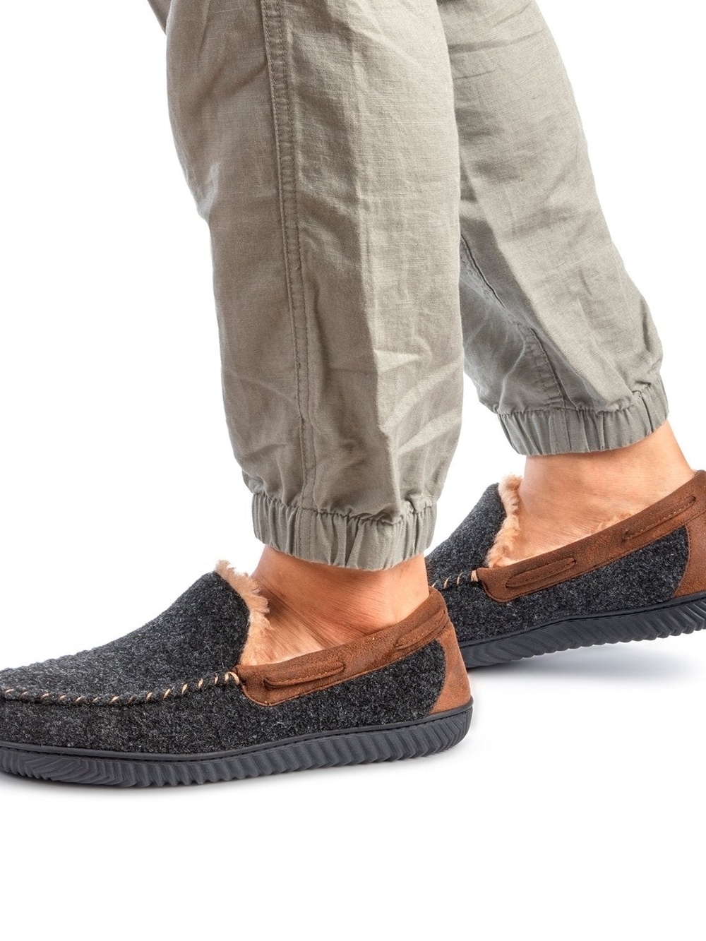 ROCKDOVE Men's Hearthfire Moc Slipper Size 9 New With Tags